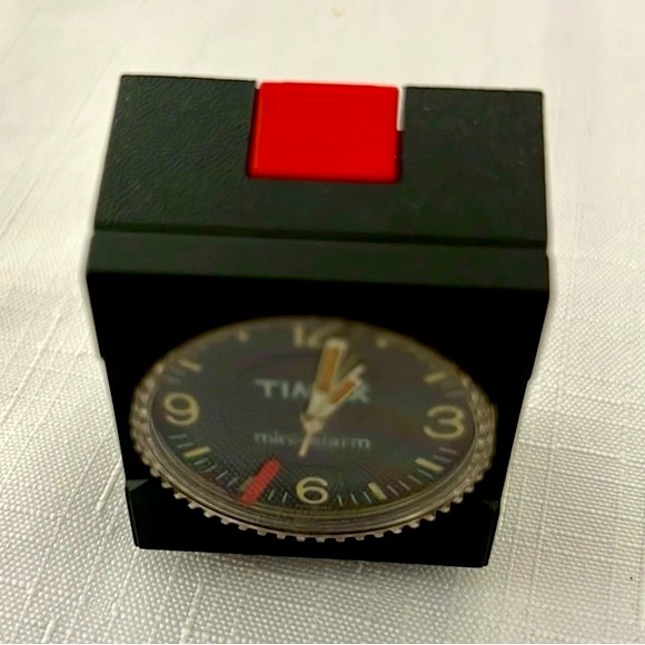 Timex~Mini Alarm Clock - Picture 11 of 14